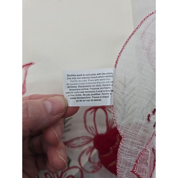 Christmas Embroidered Table Runner Bulbs & Packages Scalloped Edge 70" - Picture 8 of 11